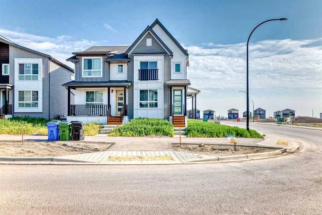 Semi Detached (Half Duplex)
