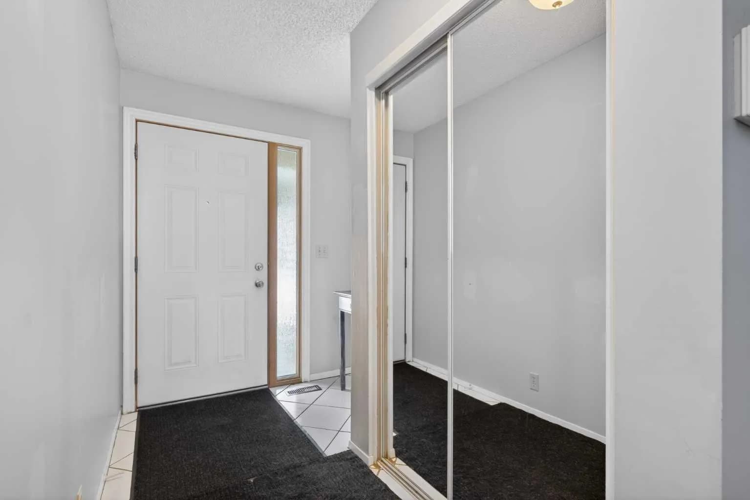 Semi Detached (Half Duplex)
