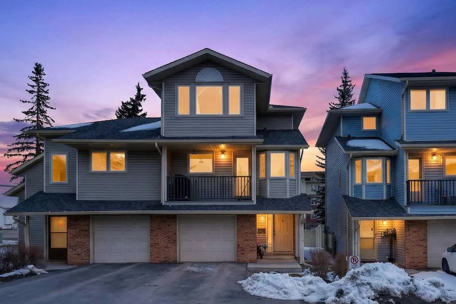 Semi Detached (Half Duplex)