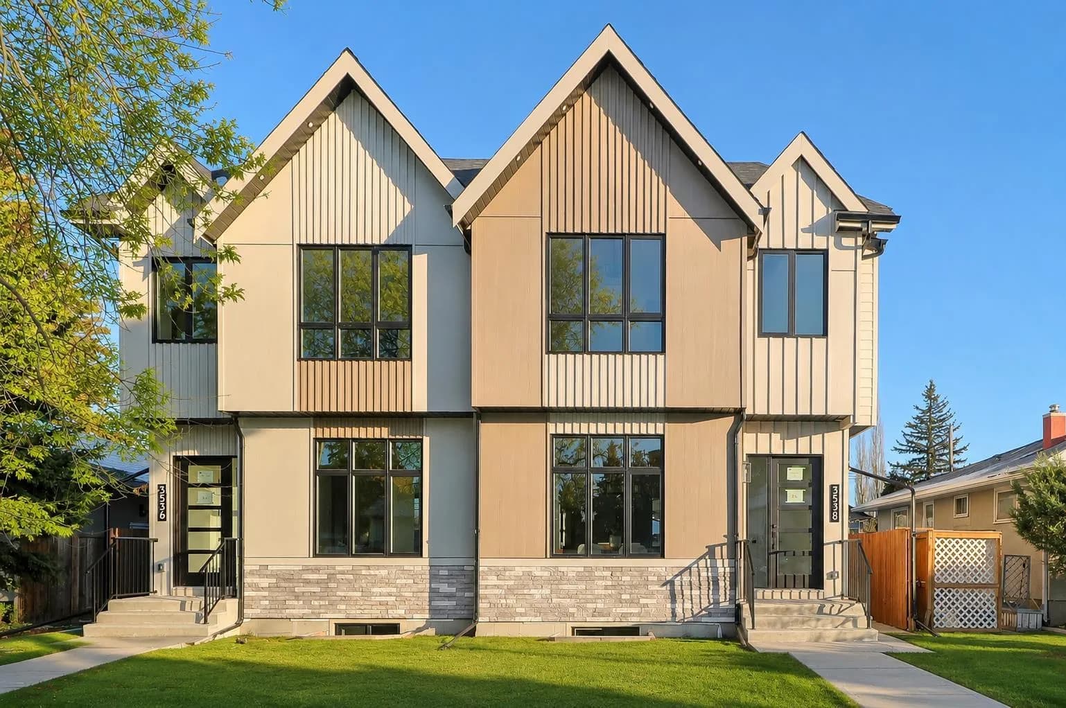 Semi Detached (Half Duplex)