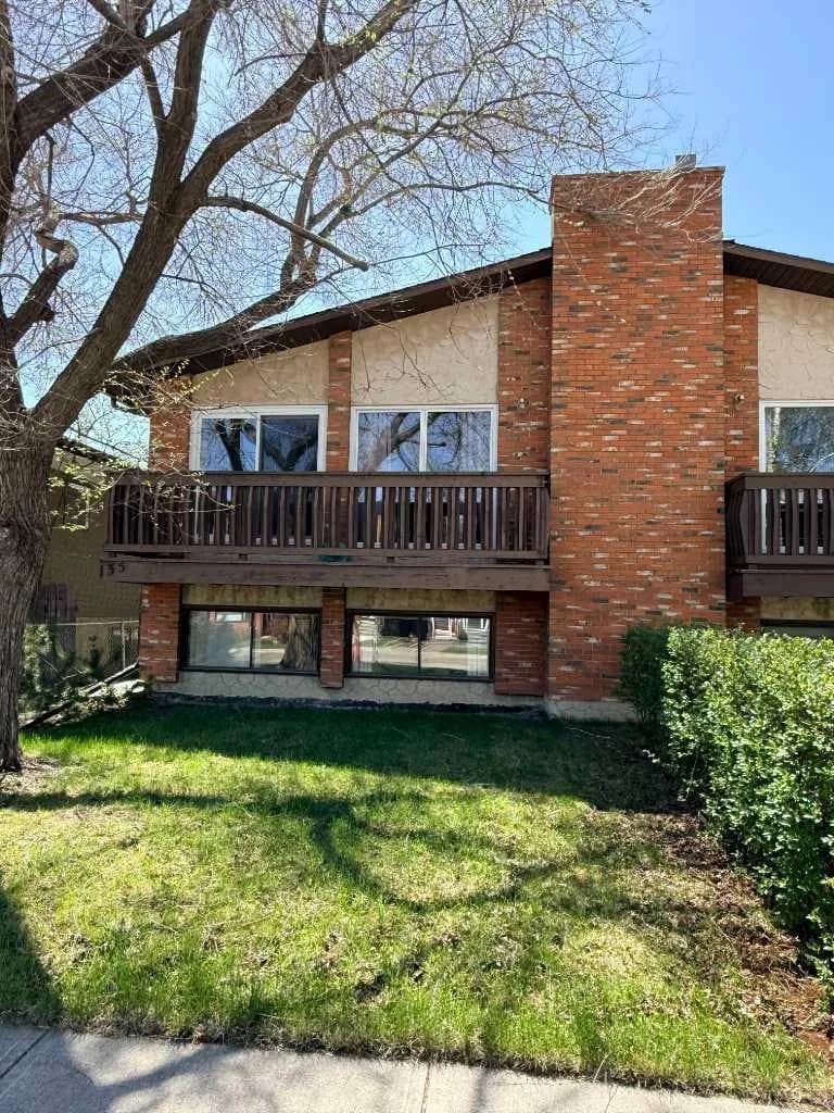 Semi Detached (Half Duplex)