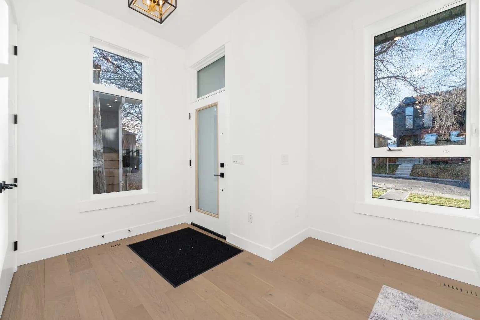 Semi Detached (Half Duplex)