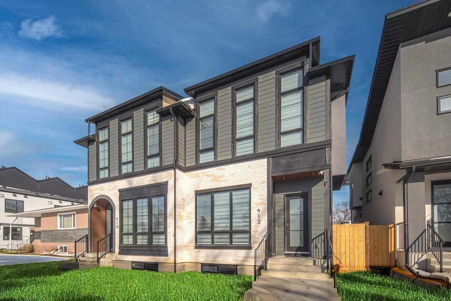 Semi Detached (Half Duplex)