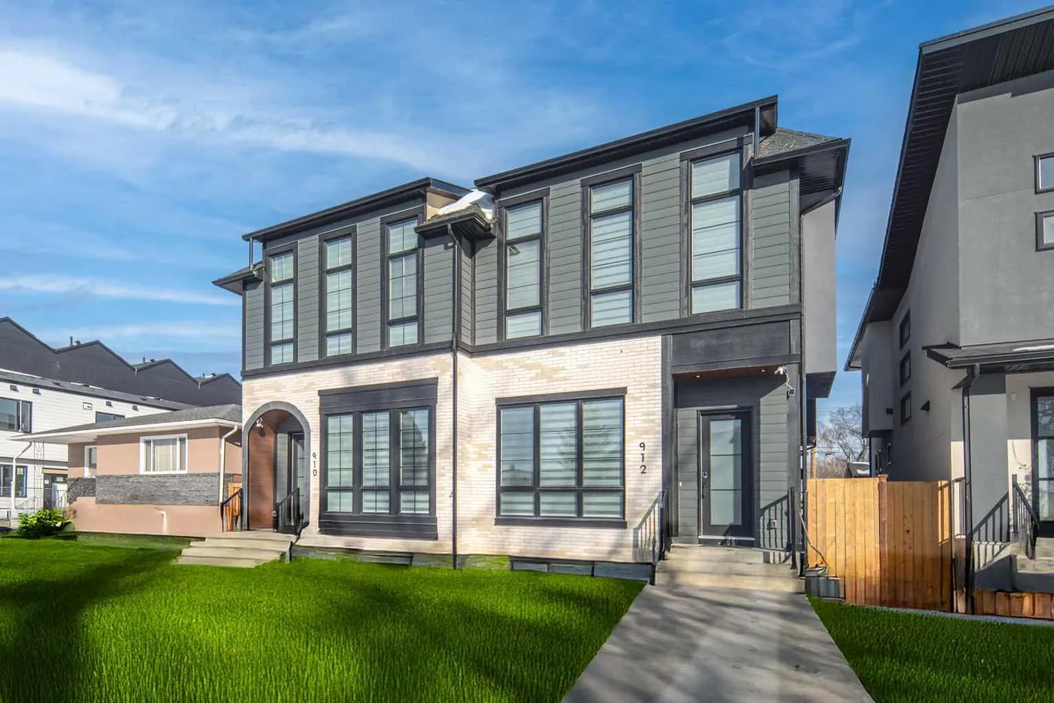Semi Detached (Half Duplex)