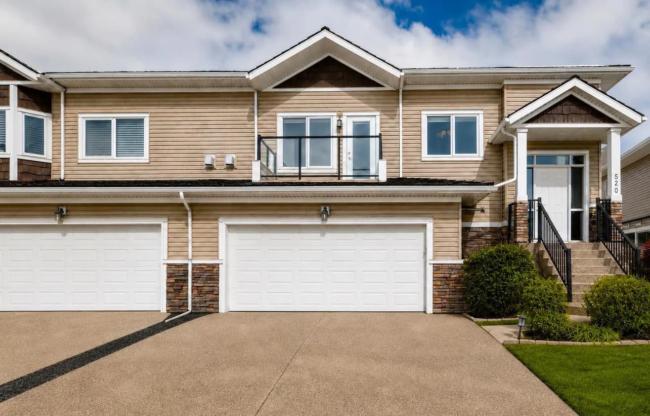 Semi Detached (Half Duplex)