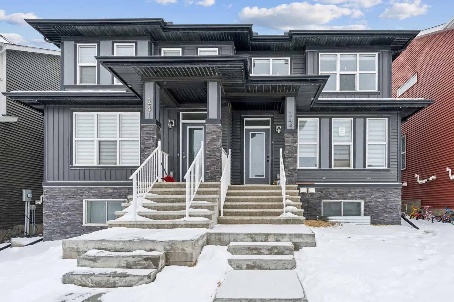 Semi Detached (Half Duplex)