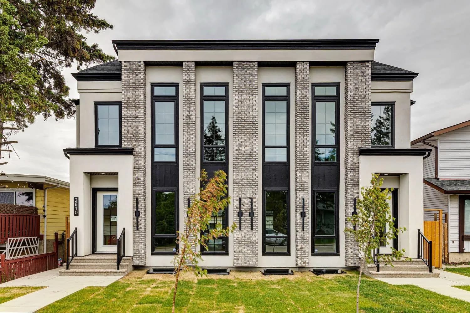 Semi Detached (Half Duplex)