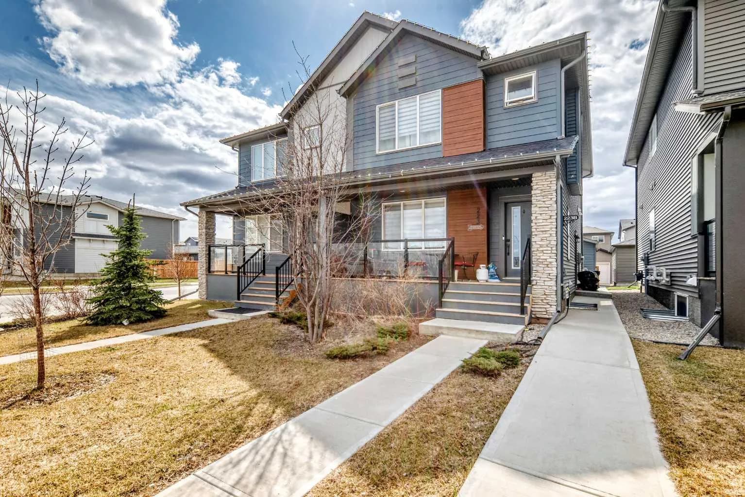 Semi Detached (Half Duplex)