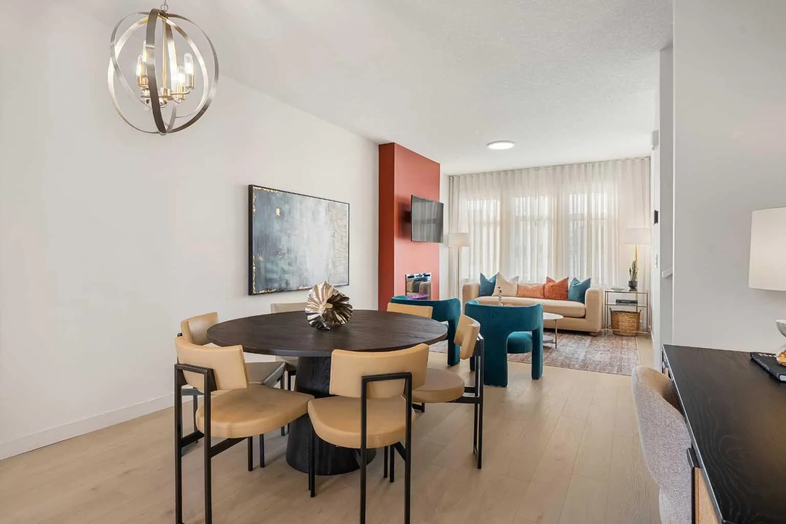 Semi Detached (Half Duplex)