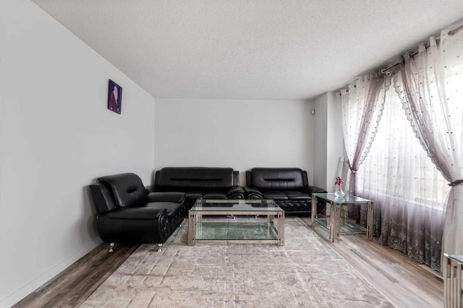 Semi Detached (Half Duplex)