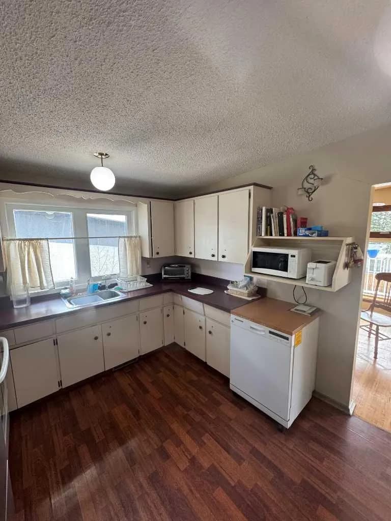 Semi Detached (Half Duplex)