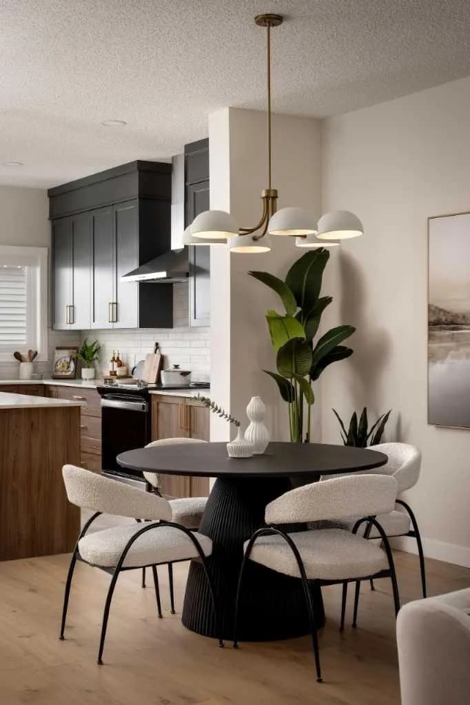 Semi Detached (Half Duplex)