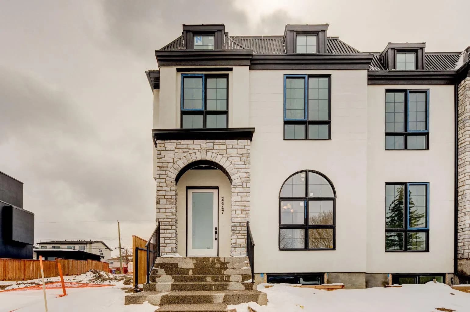 Semi Detached (Half Duplex)