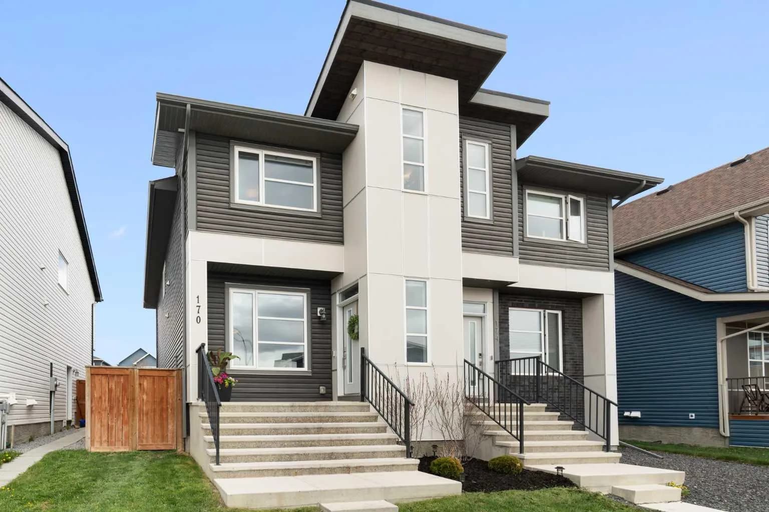 Semi Detached (Half Duplex)