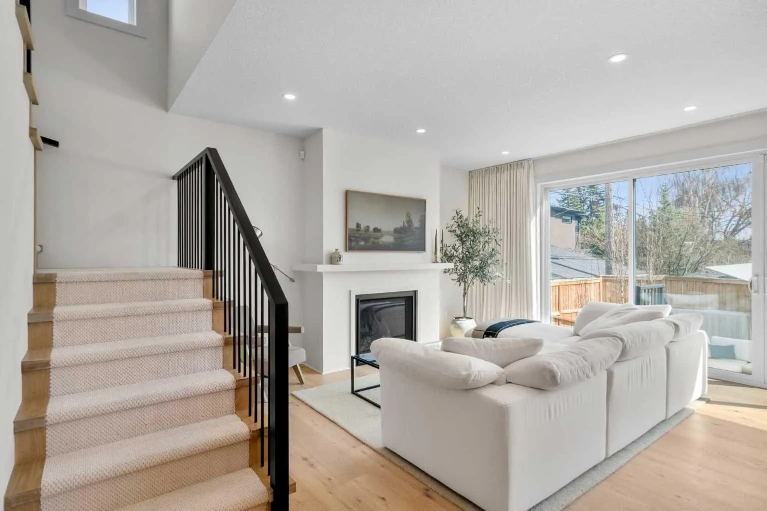 Semi Detached (Half Duplex)