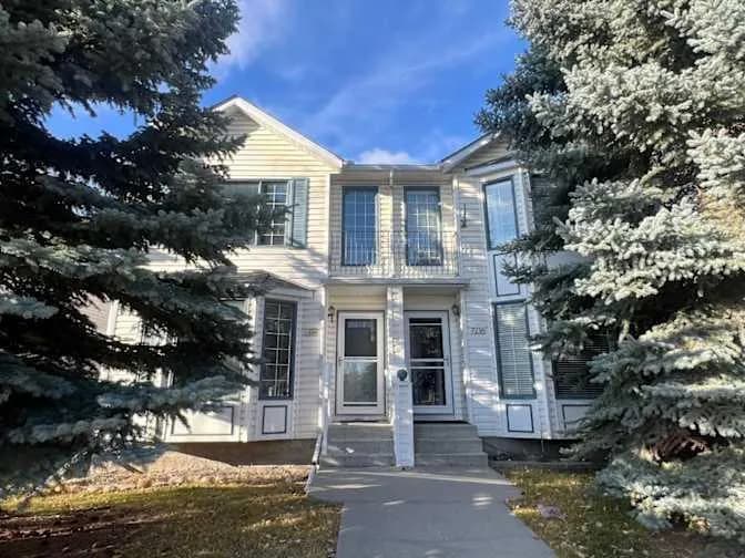 Semi Detached (Half Duplex)