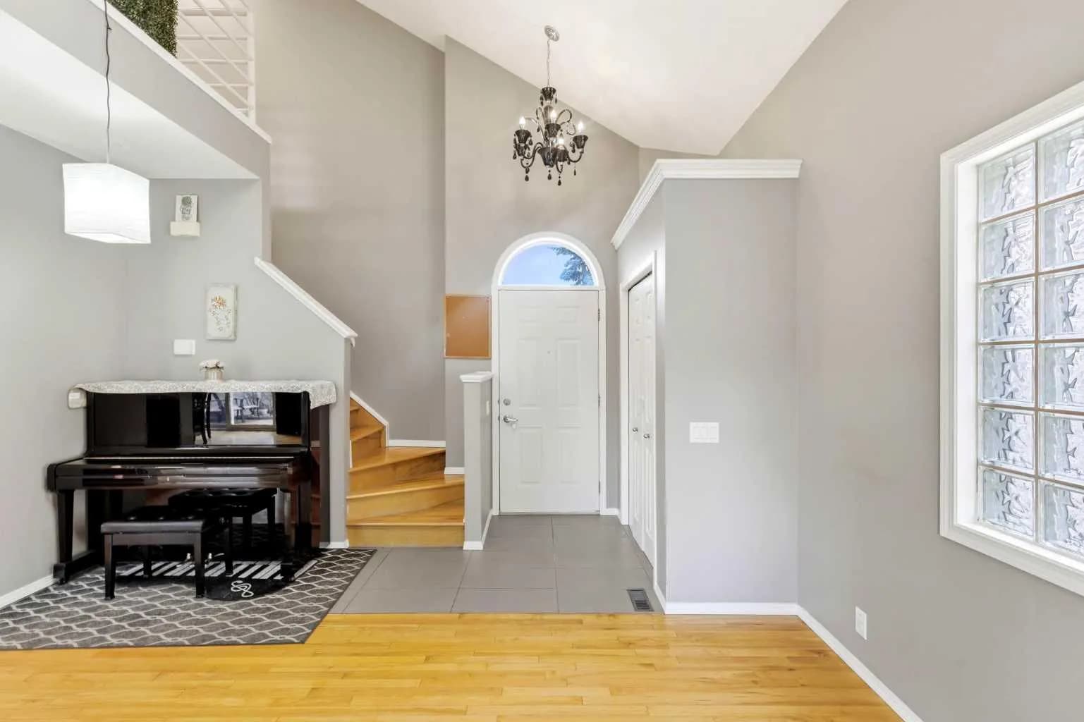 Semi Detached (Half Duplex)
