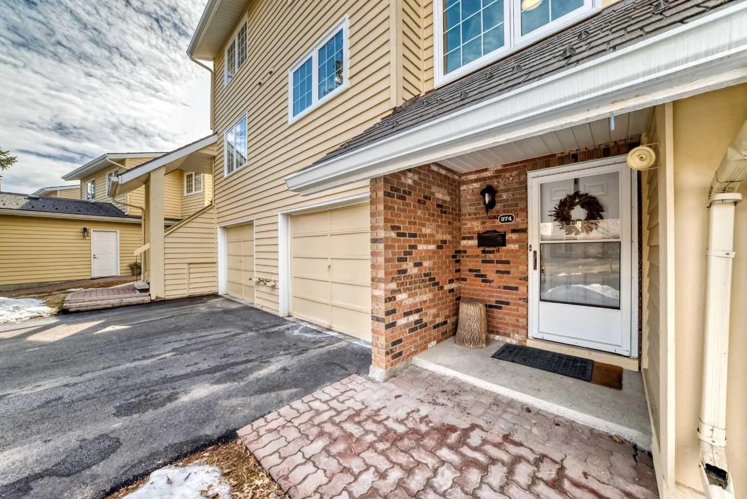 Row/Townhouse