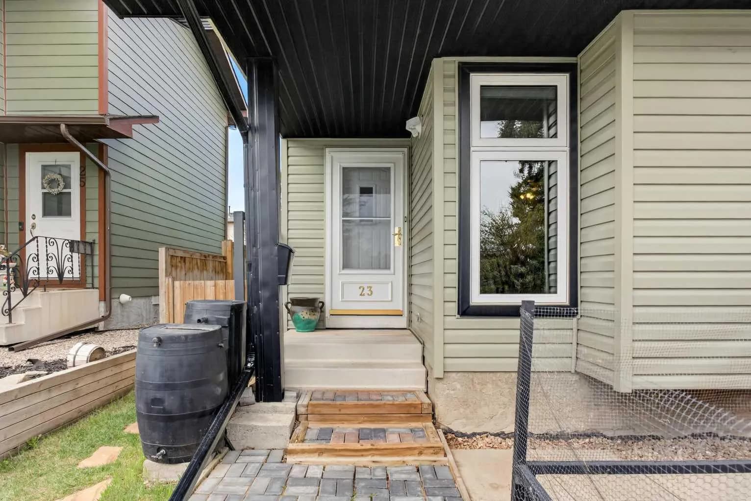 Semi Detached (Half Duplex)