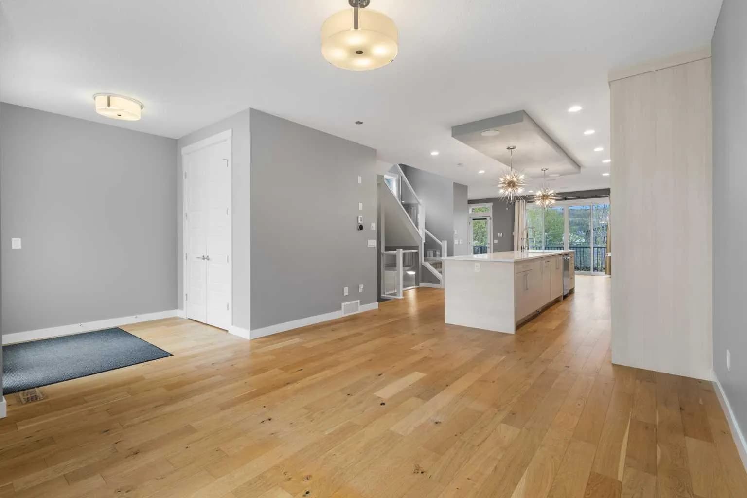 Semi Detached (Half Duplex)