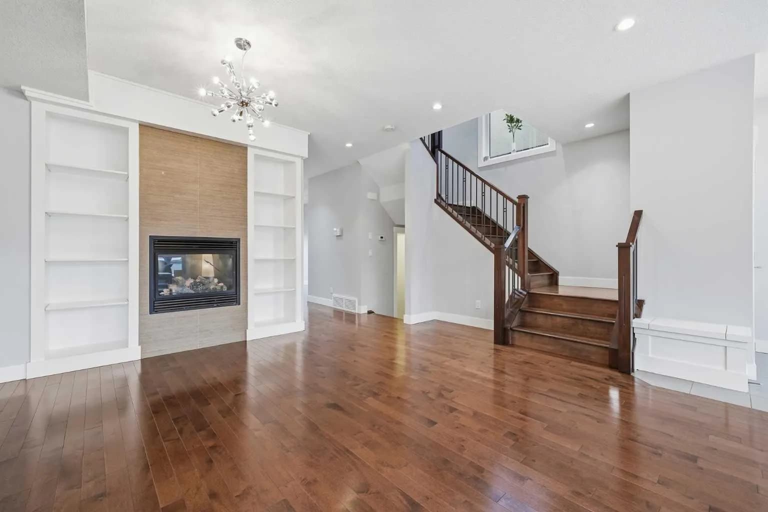 Semi Detached (Half Duplex)
