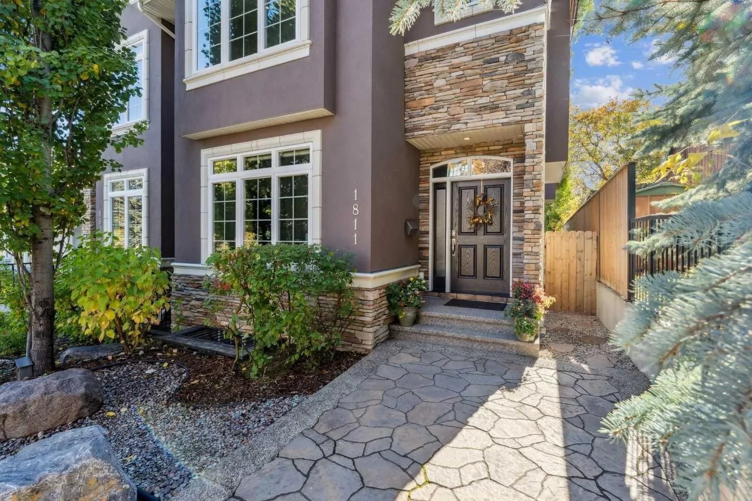 Semi Detached (Half Duplex)