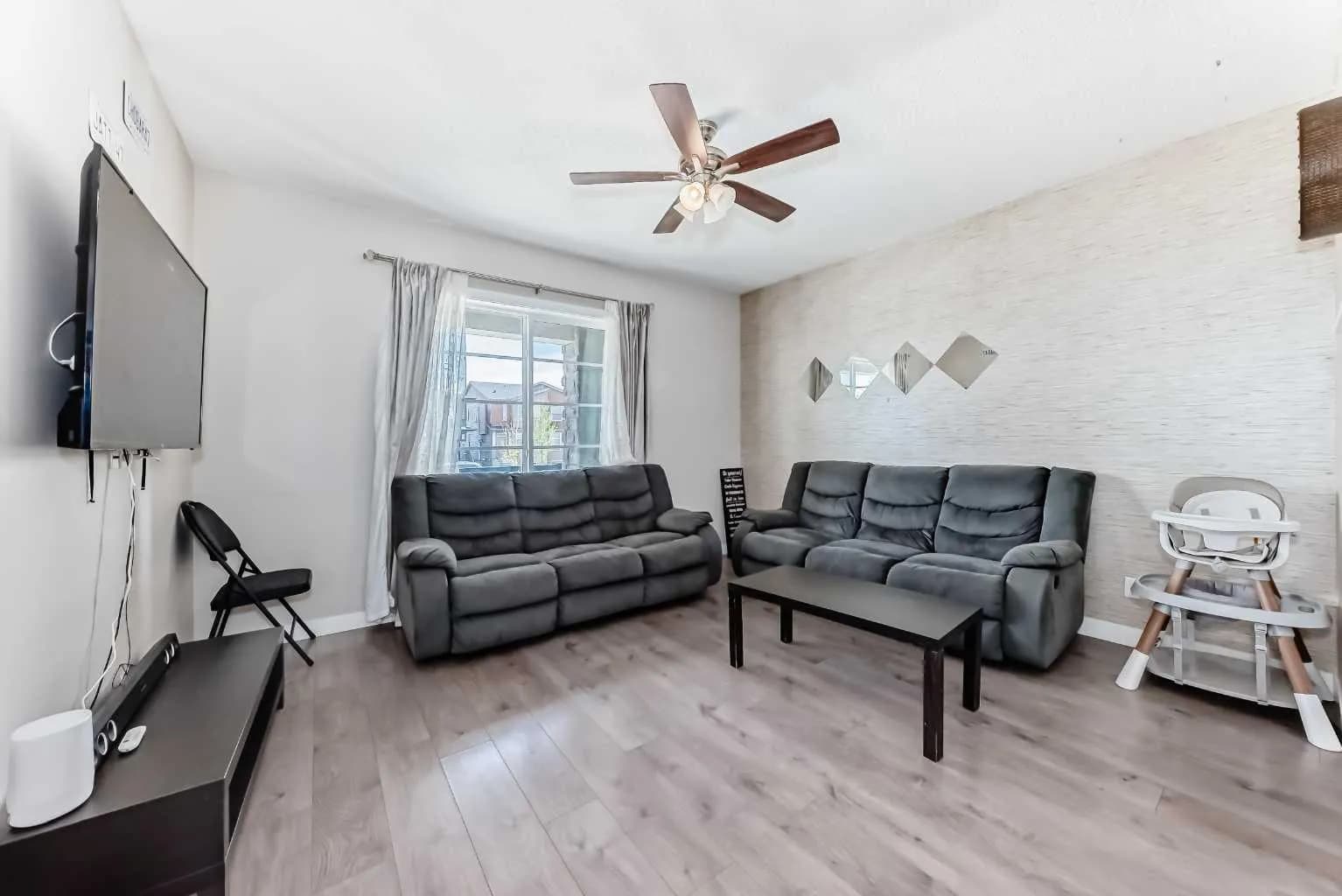 Semi Detached (Half Duplex)