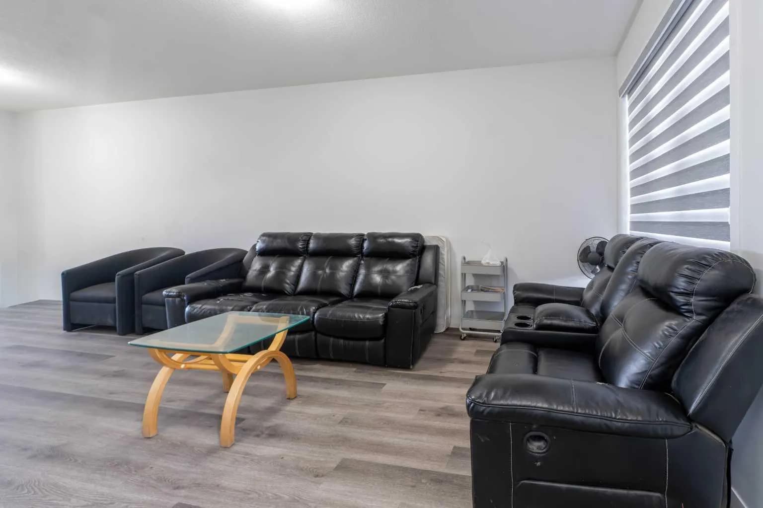 Semi Detached (Half Duplex)