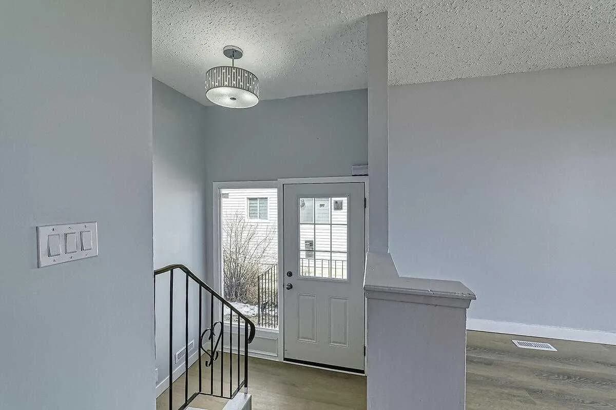 Semi Detached (Half Duplex)
