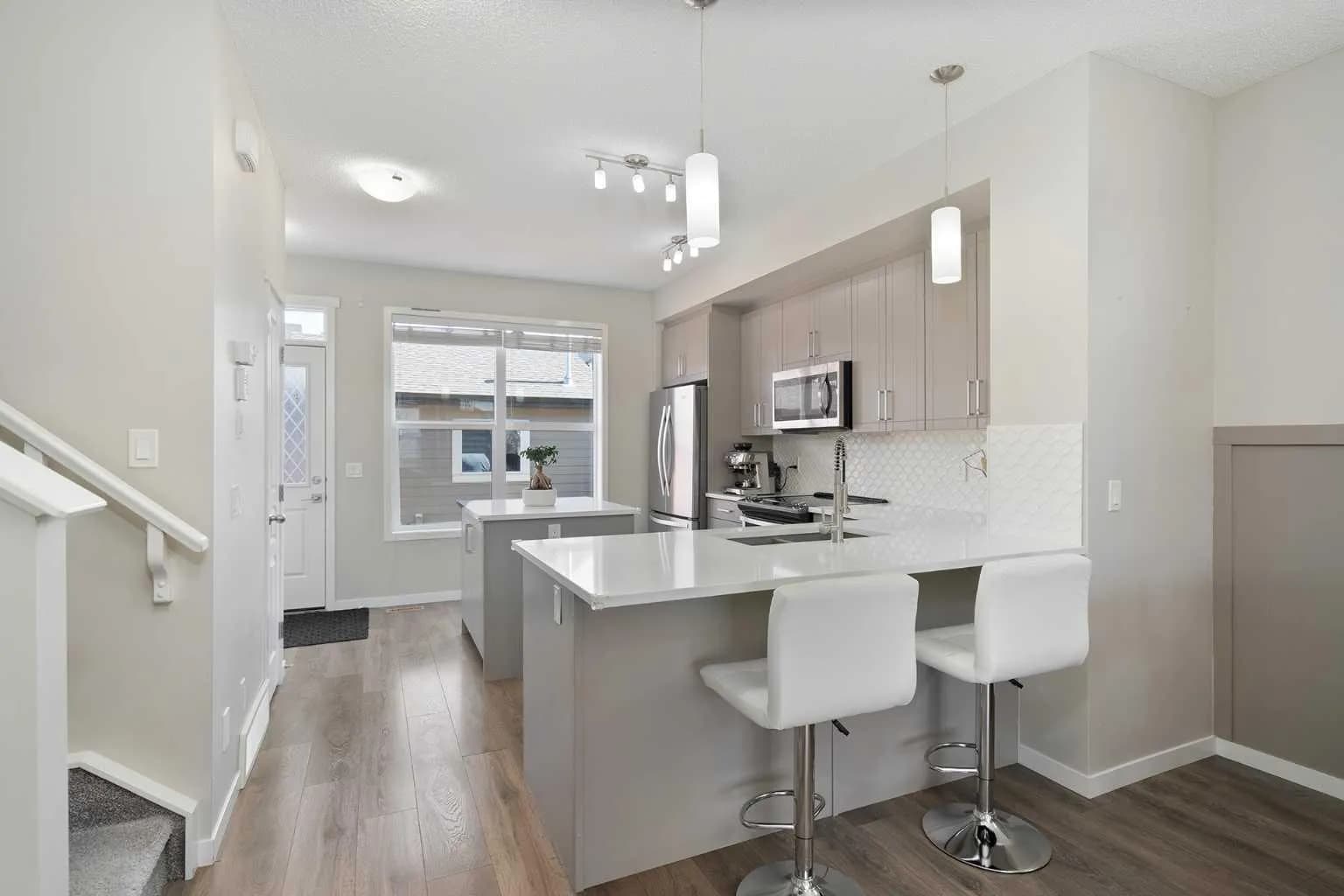 Semi Detached (Half Duplex)