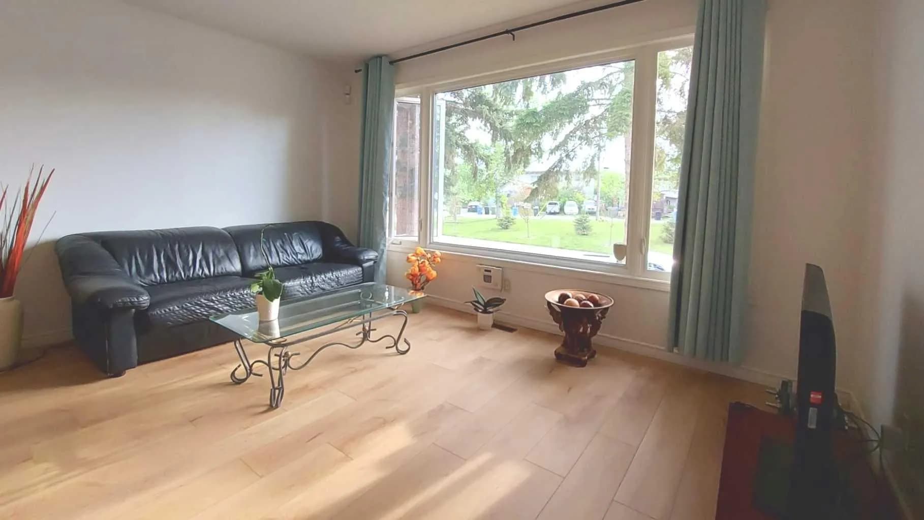 Semi Detached (Half Duplex)