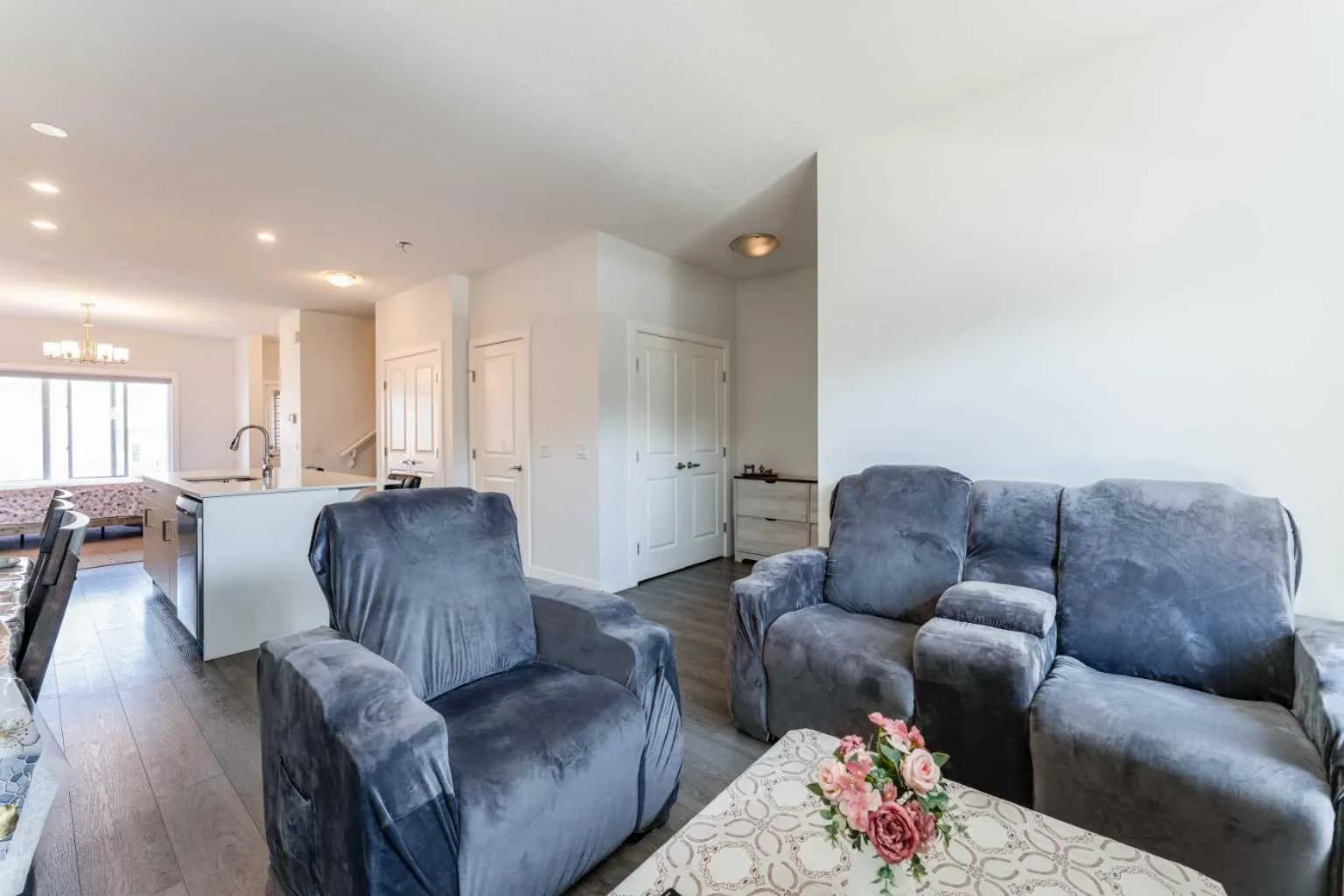 Semi Detached (Half Duplex)