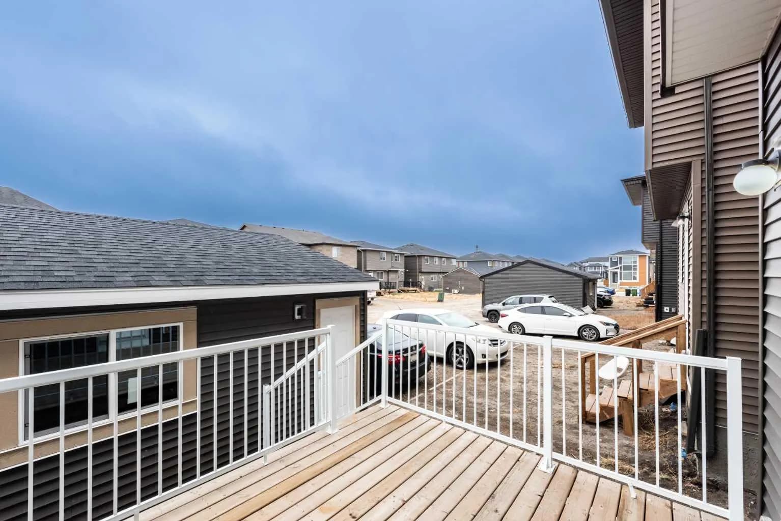Semi Detached (Half Duplex)
