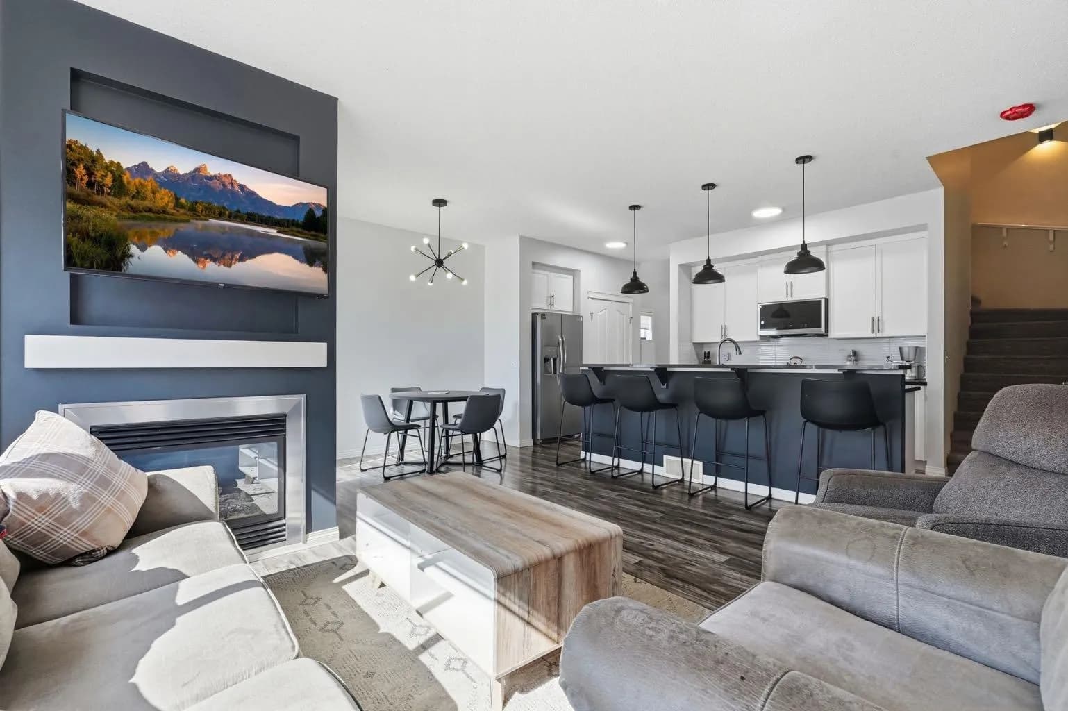 Semi Detached (Half Duplex)