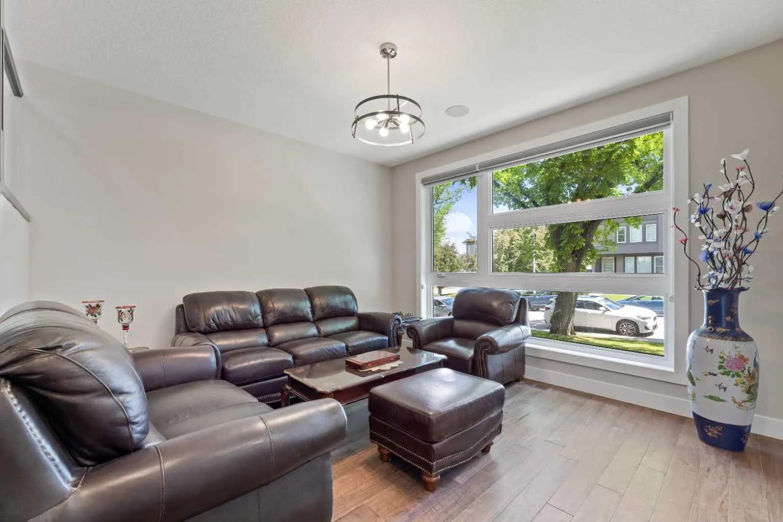 Semi Detached (Half Duplex)