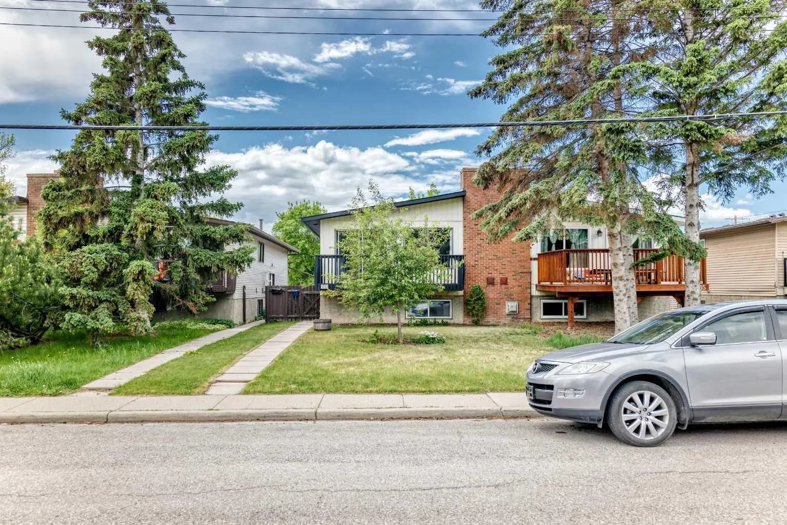 Semi Detached (Half Duplex)