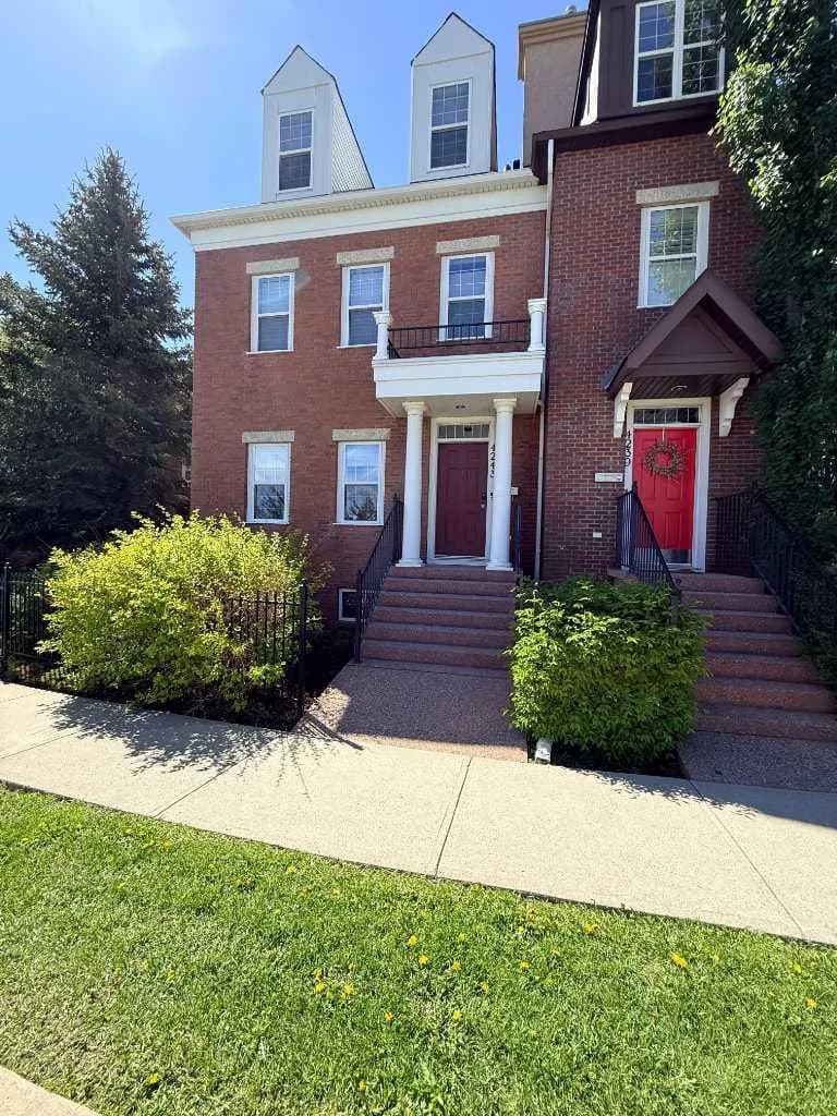 Row/Townhouse