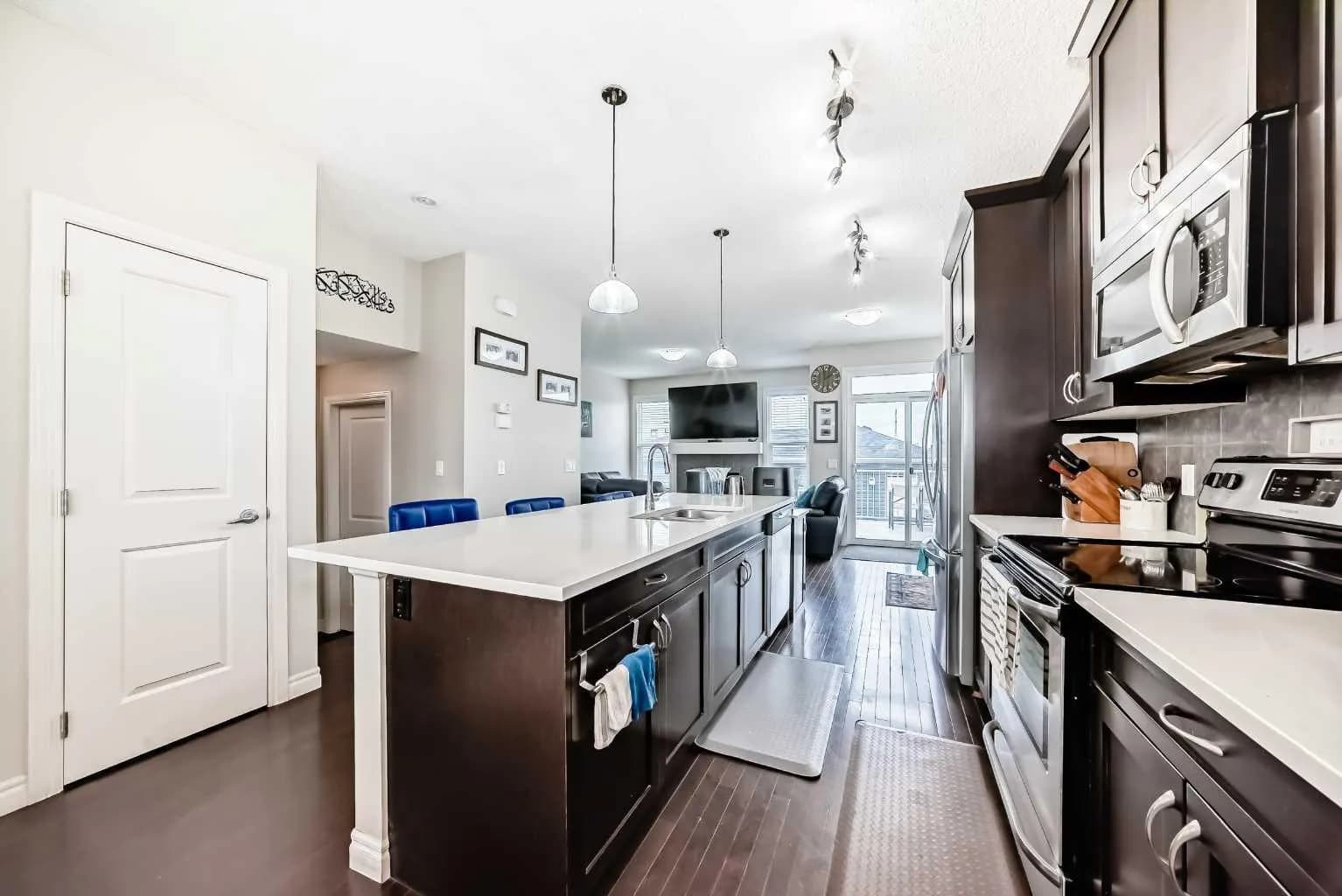 Semi Detached (Half Duplex)