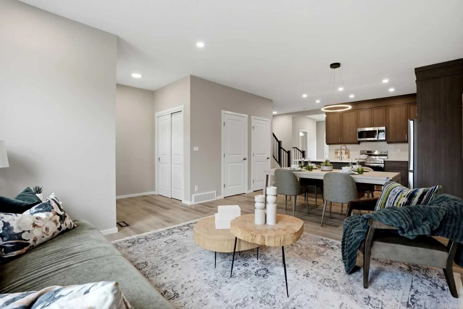 Semi Detached (Half Duplex)