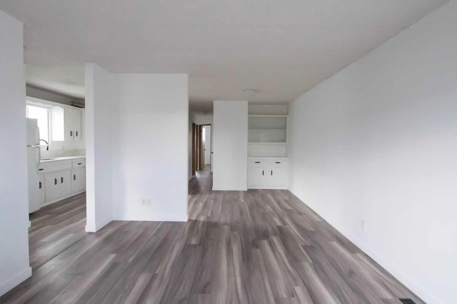 Semi Detached (Half Duplex)