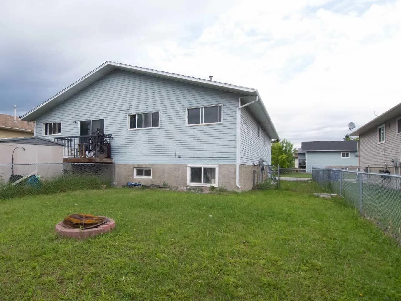 Semi Detached (Half Duplex)