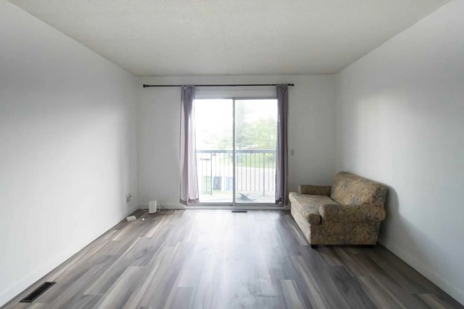 Semi Detached (Half Duplex)