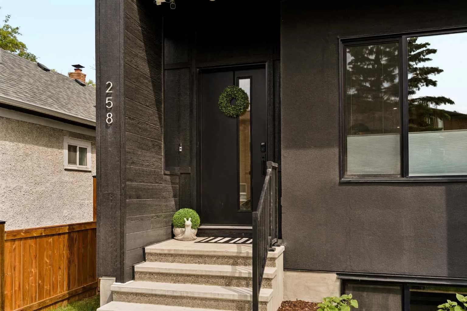 Semi Detached (Half Duplex)