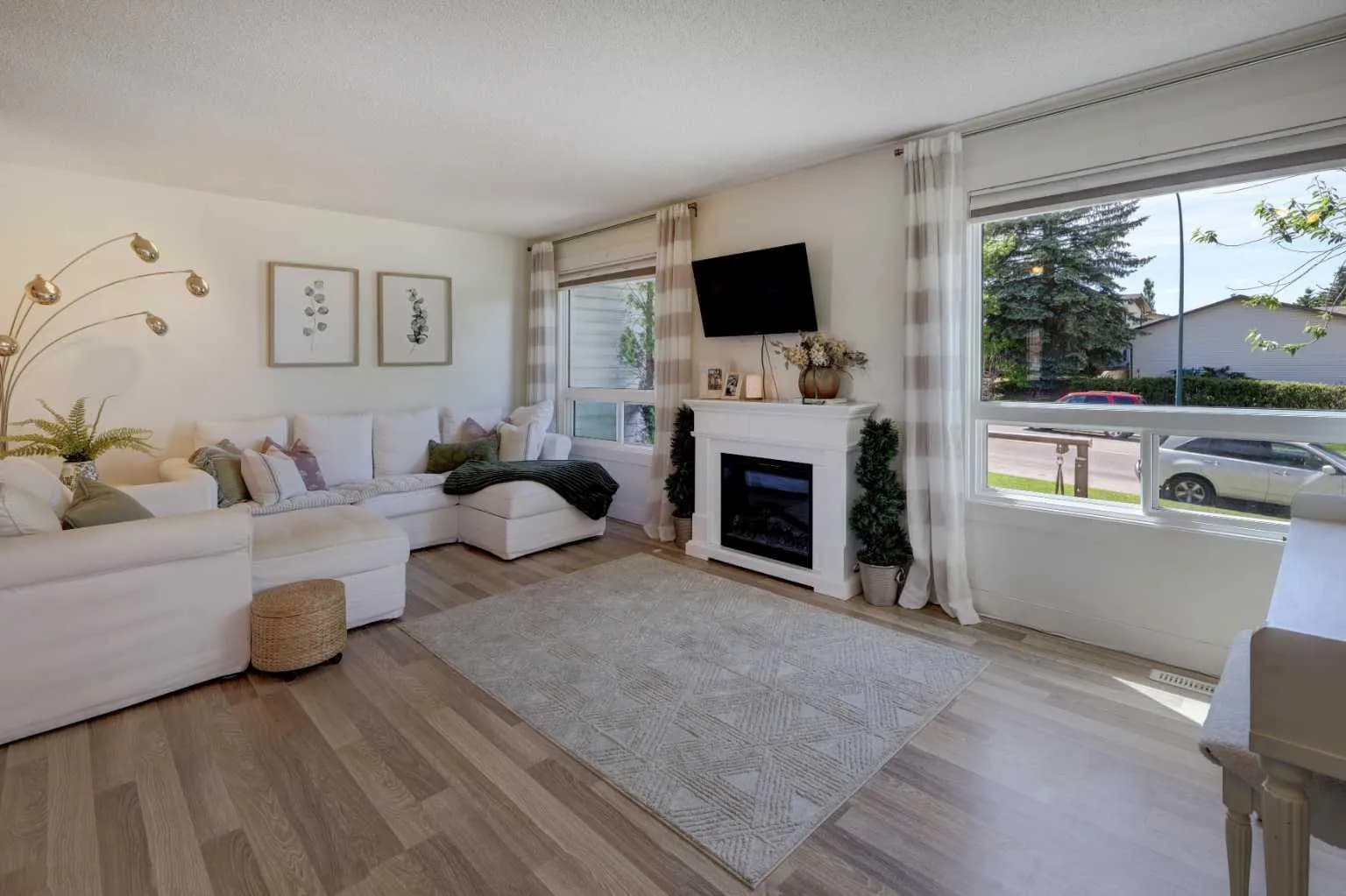 Semi Detached (Half Duplex)