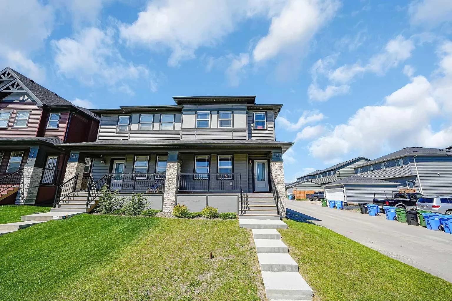 Semi Detached (Half Duplex)