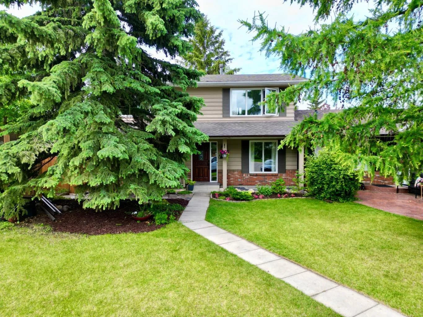 Semi Detached (Half Duplex)