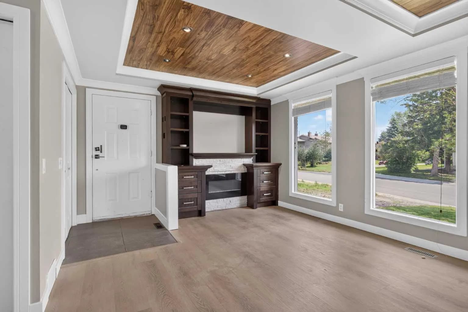 Semi Detached (Half Duplex)