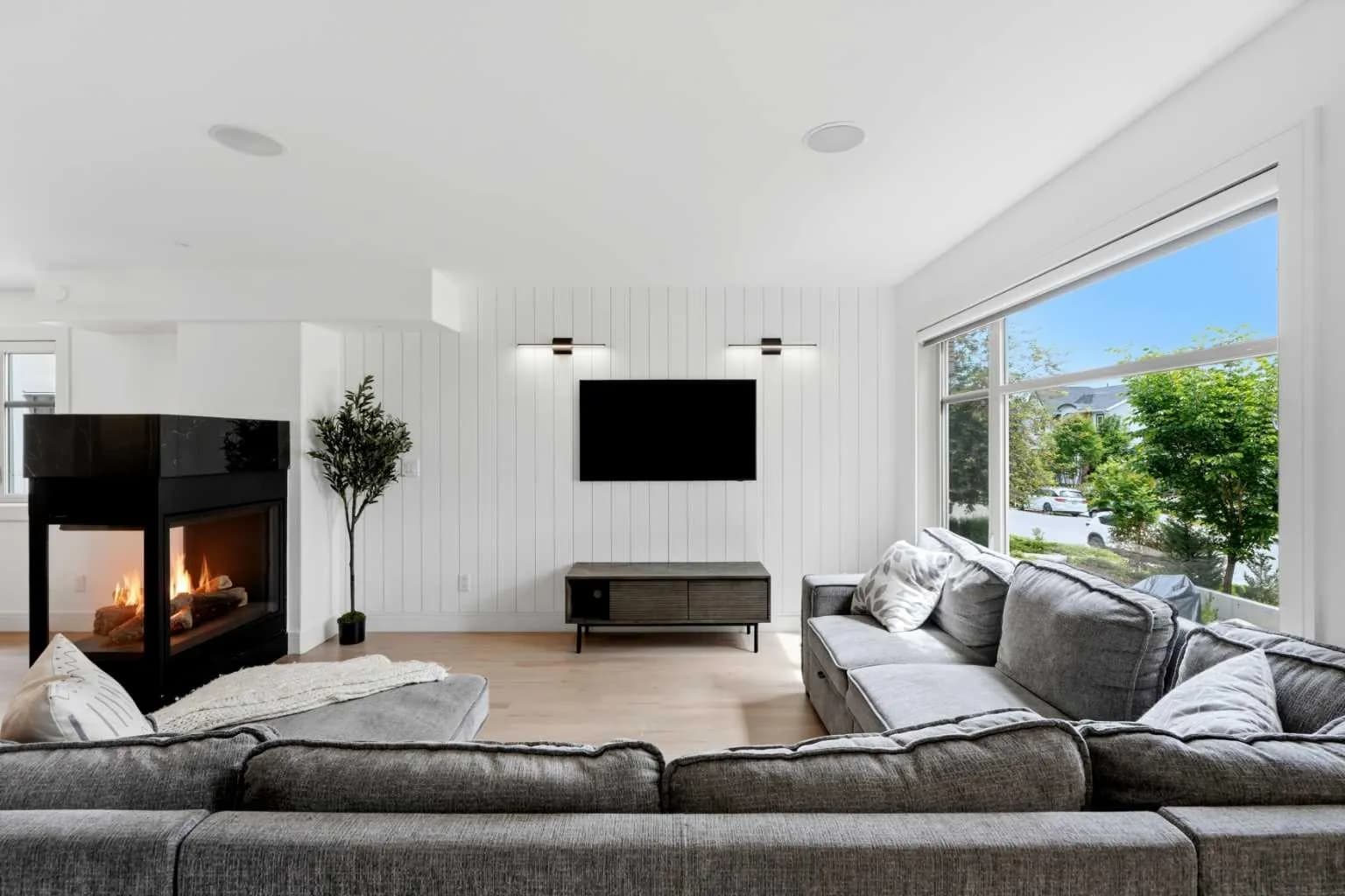 Semi Detached (Half Duplex)