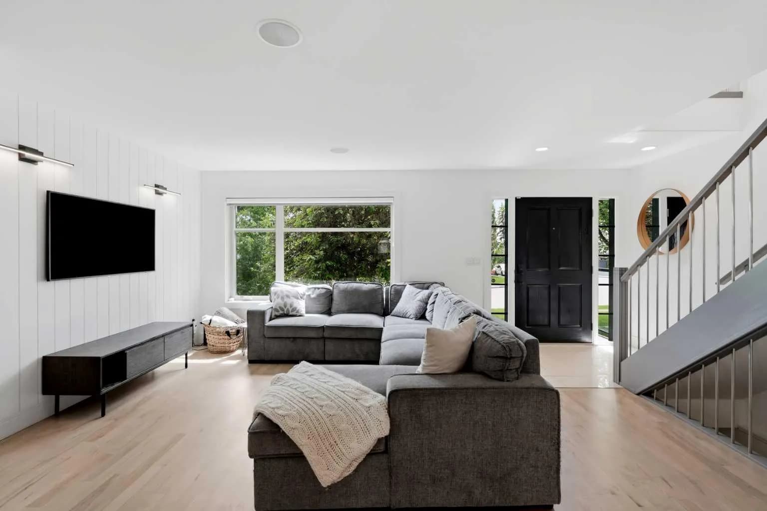 Semi Detached (Half Duplex)