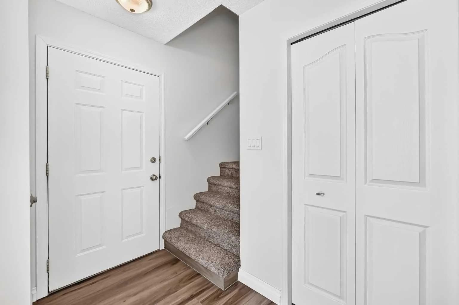 Semi Detached (Half Duplex)